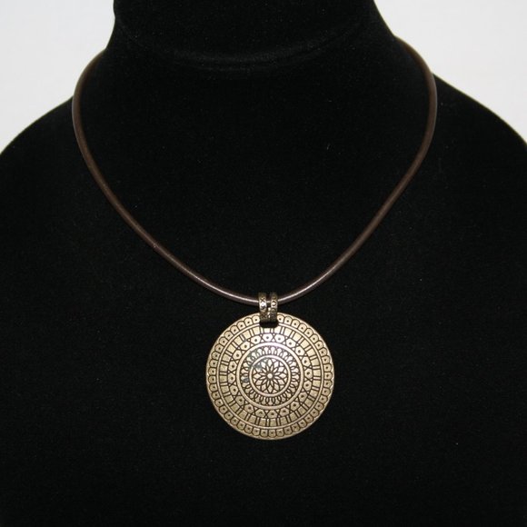 Beautiful brown and bronze medallion necklace 15.5-18.5" - Picture 1 of 5